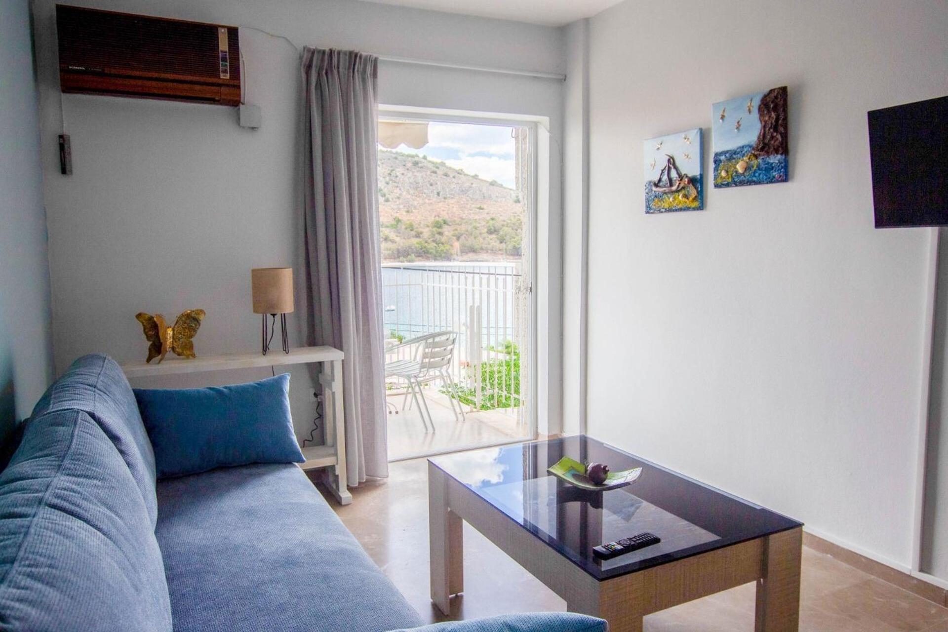 טולון Akrotopi Apartments & Studios מראה חיצוני תמונה