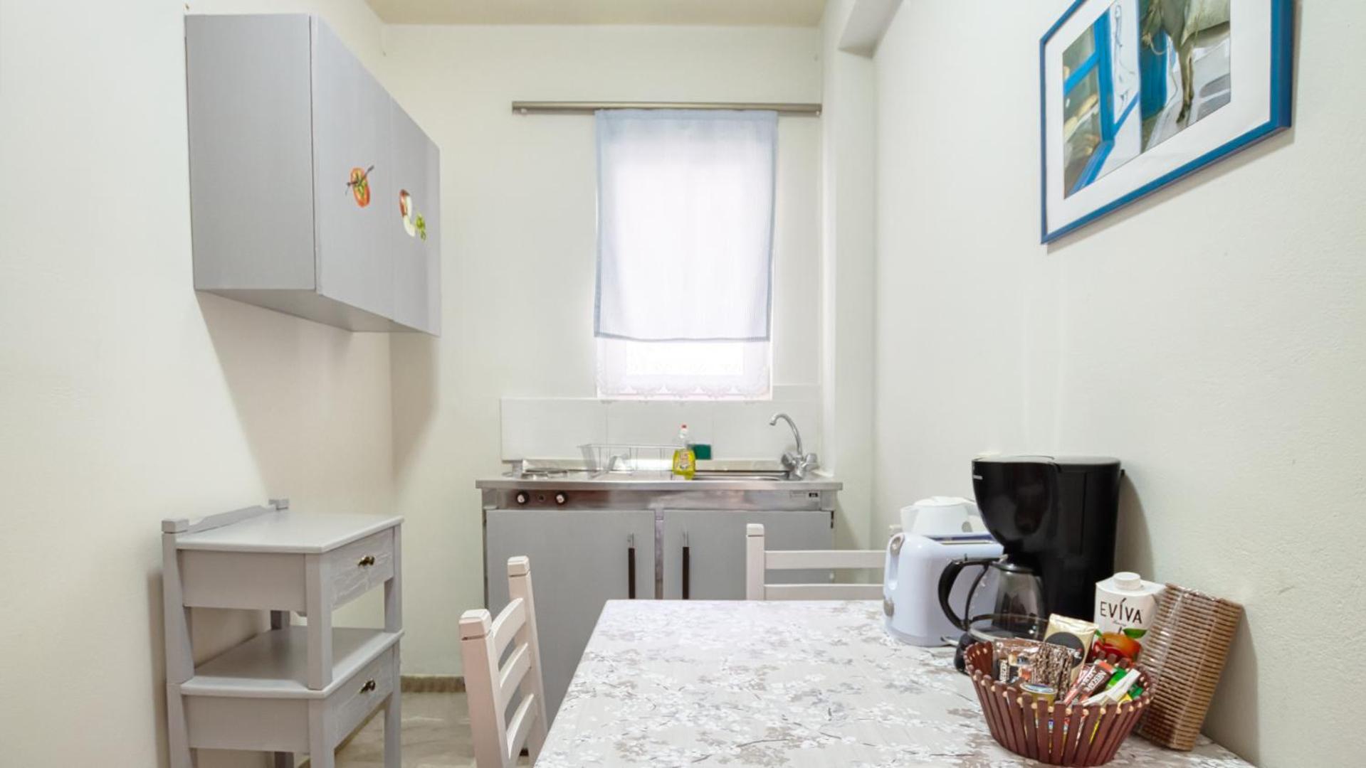 טולון Akrotopi Apartments & Studios מראה חיצוני תמונה