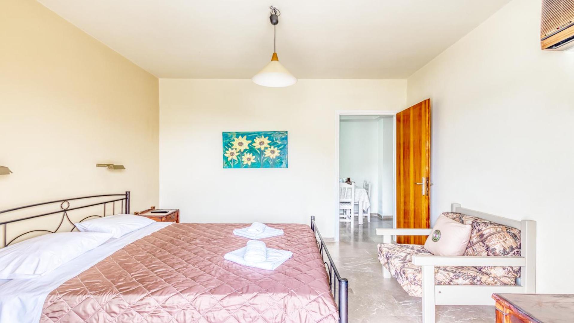 טולון Akrotopi Apartments & Studios מראה חיצוני תמונה
